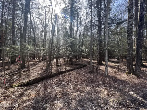 209 & 210 Polaris Way, Lake Ariel, PA 18436