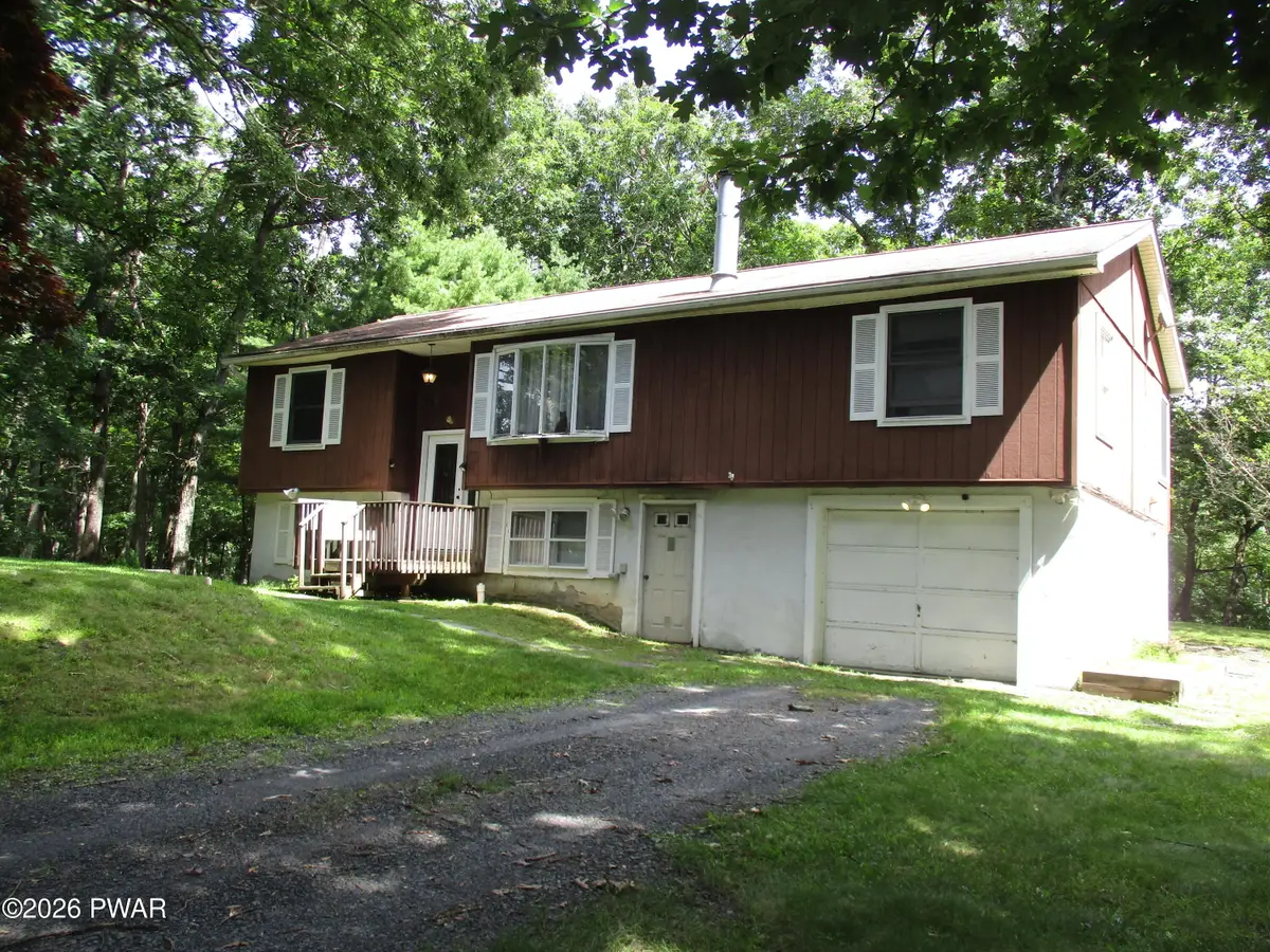 148 Lakeview Drive, Dingmans Ferry, PA 18328 - #1