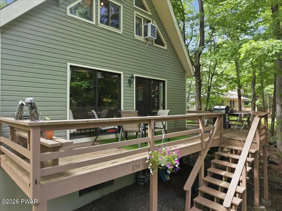 285 Lakeview Drive W, Lake Ariel, PA 18436 - #3
