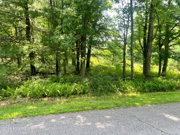 117 Buckboard Lane, Lords Valley, PA 18428
