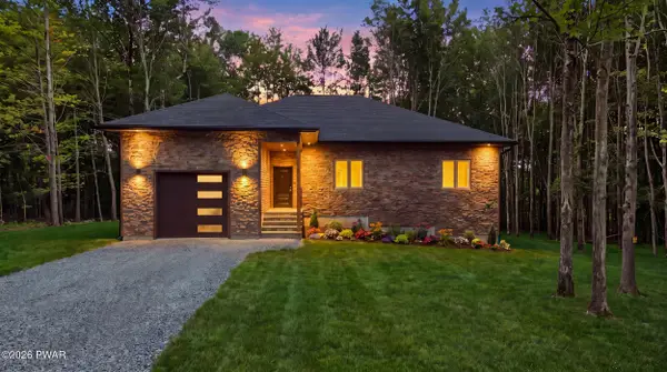 385 Osprey Circle, Lake Ariel, PA 18436
