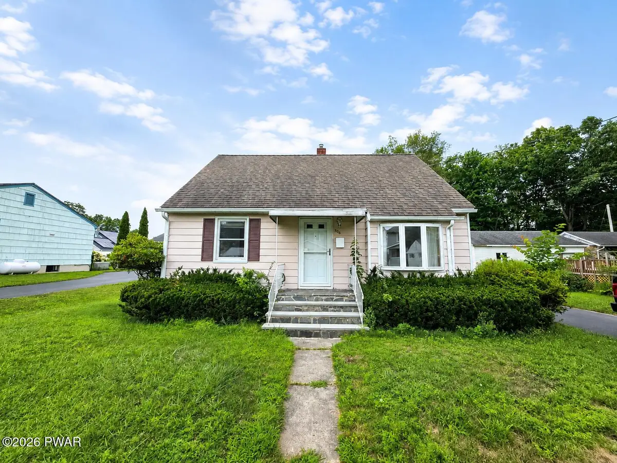306 Avenue O, Matamoras, PA 18336 - #1