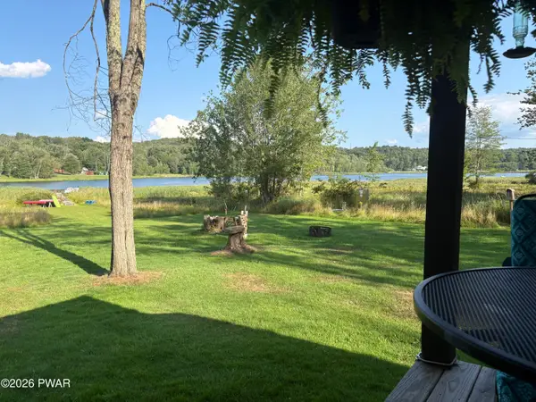 122 Lakeside Avenue, Honesdale, PA 18431