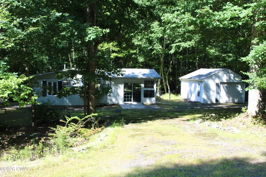 102 Redstart Court, Hawley, PA 18428 - #2