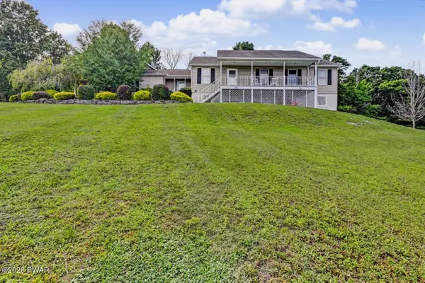 449 Huckleberry Road, Newfoundland, PA 18445