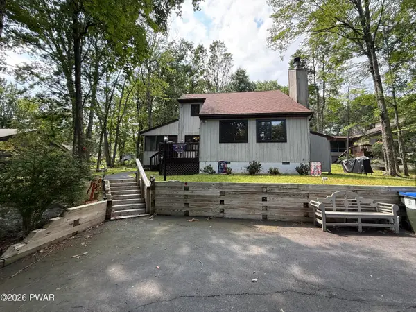 140 Hillside Drive, Lords Valley, PA 18428