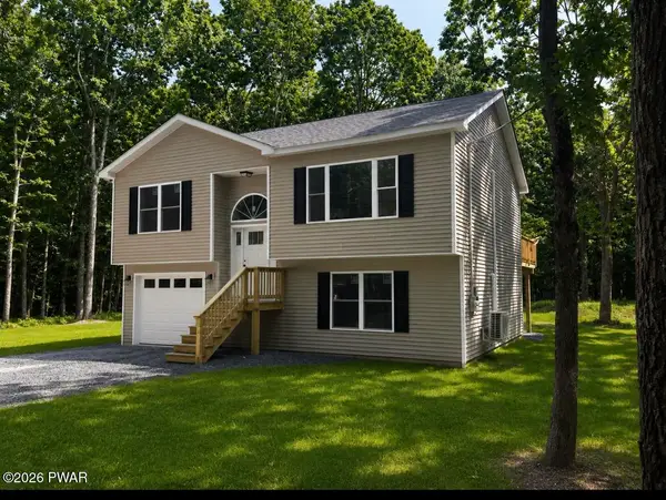 119 Jackson Drive, Hawley, PA 18428