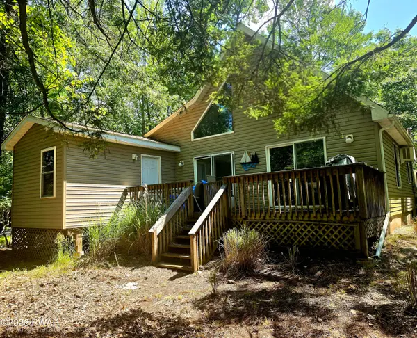1035 Mohican Road, Lake Ariel, PA 18436
