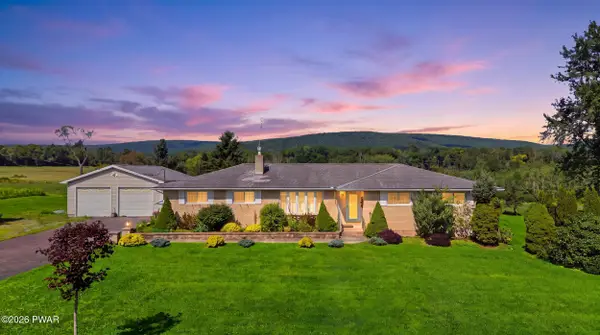 2843 Easton Turnpike, Waymart, PA 18472