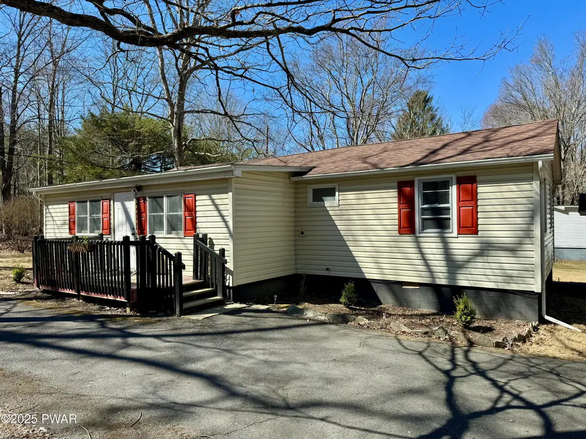 102 Keitha Lane, East Stroudsburg, PA 18302 - #1