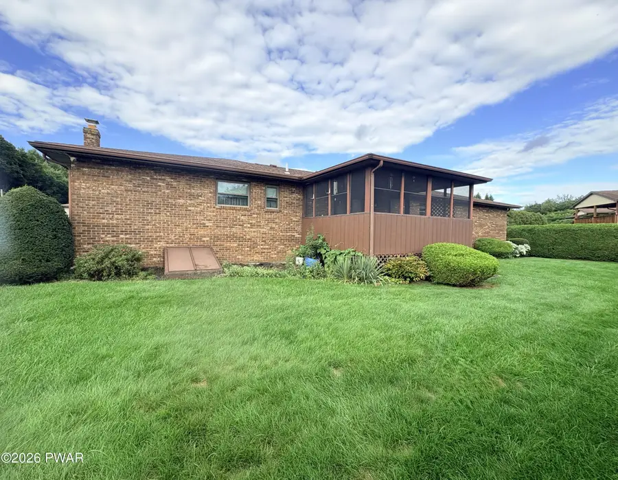 19 Marion Circle, Olyphant, PA 18447 - #3