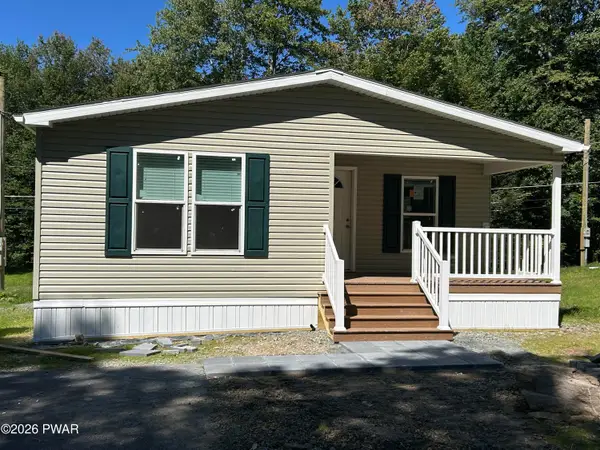 113 Rustic Road, Greentown, PA 18426