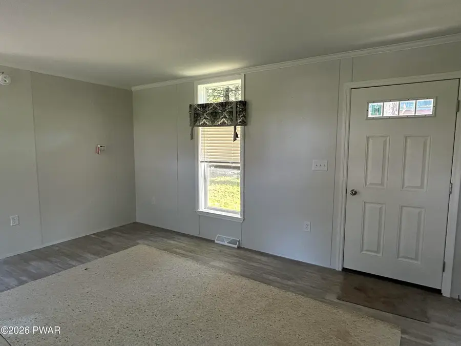 107 Middle Road, Greentown, PA 18426 - #3