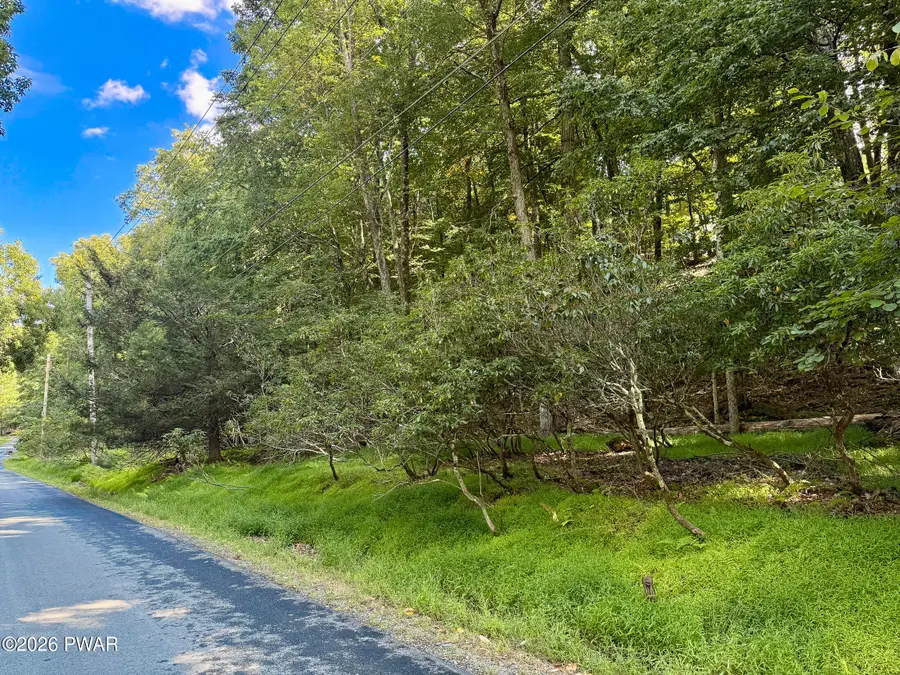 216 Indian Drive, Greentown, PA 18426 - #2