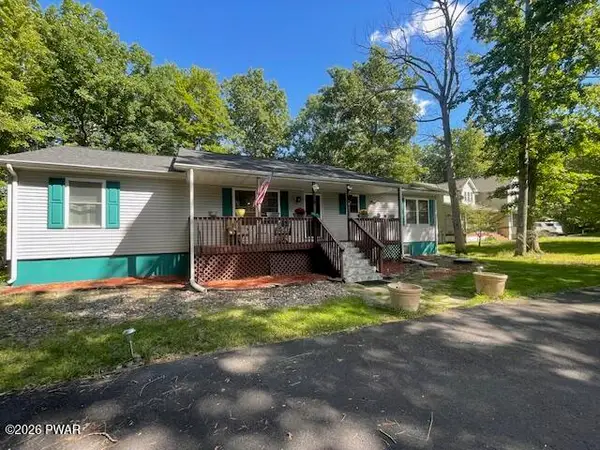 1008 Long Lake Road, Bushkill, PA 18371