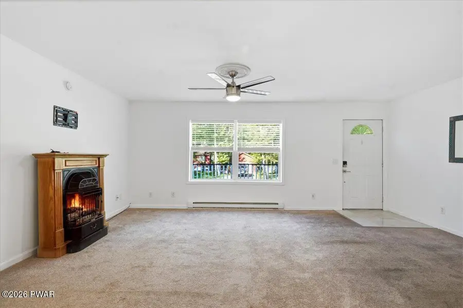 4 Pebble Court, Lake Ariel, PA 18436 - #2
