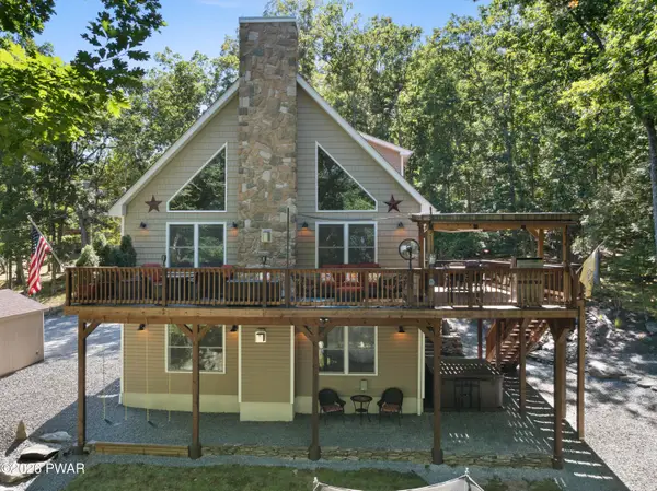 301 Powderhorn Drive, Lackawaxen, PA 18435