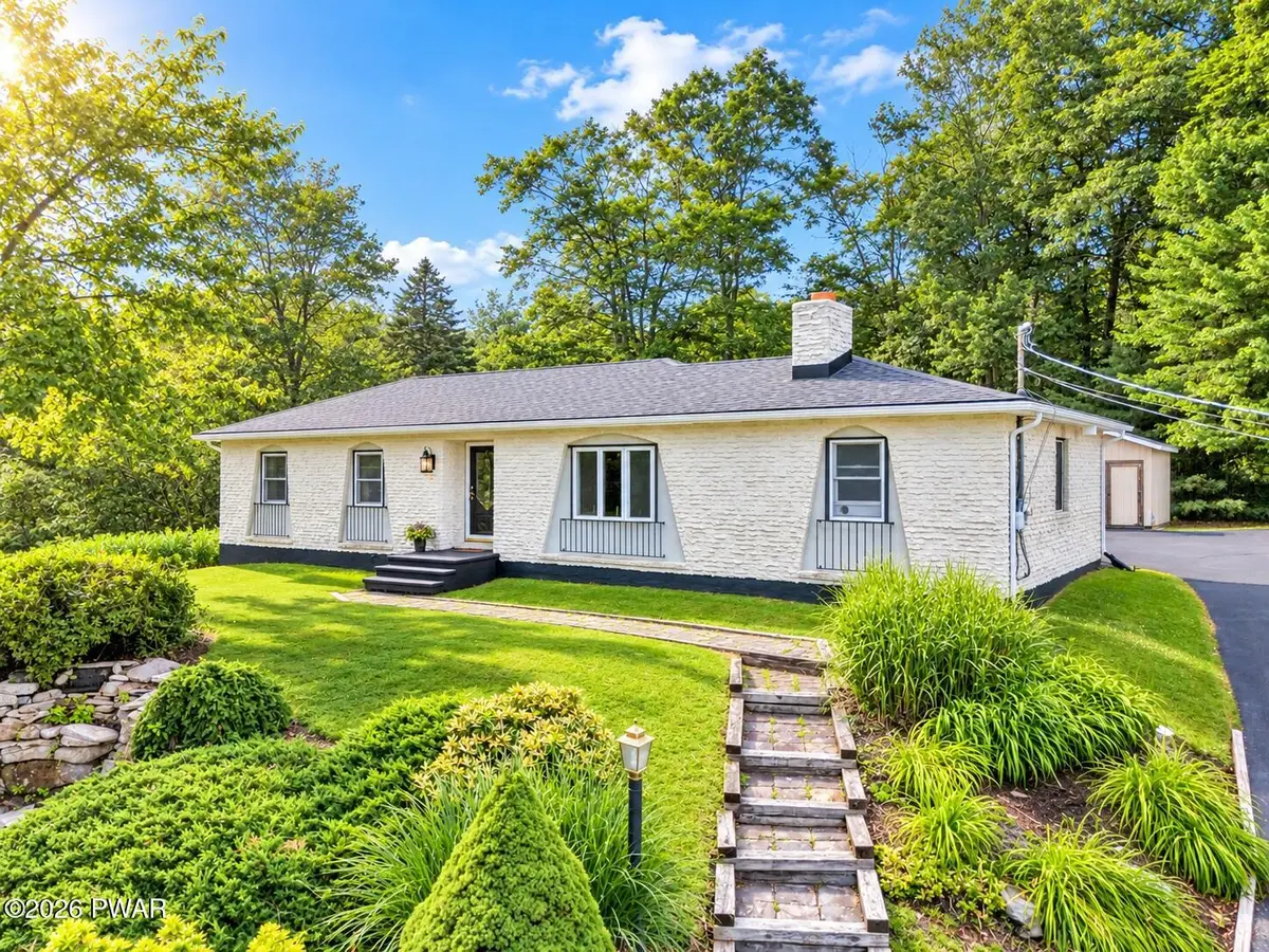 604 Circle Drive, Roaring Brook, PA 18444 - #1