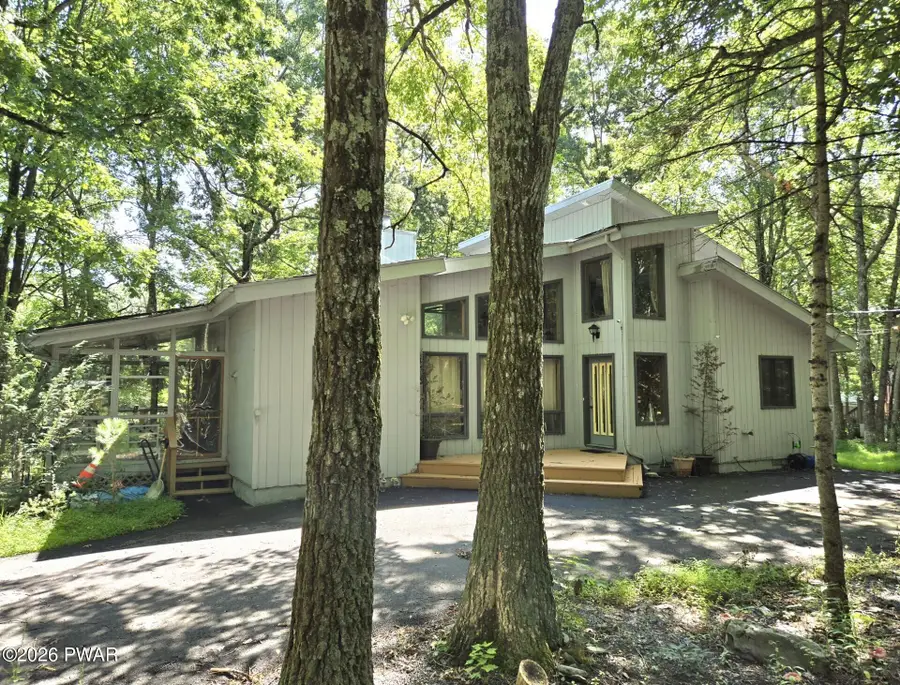801 Tanager Court, Lords Valley, PA 18428 - #2