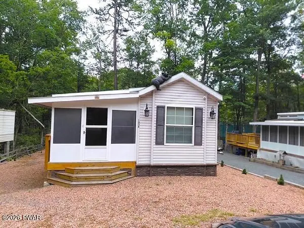 105 Creek View Drive, Milford, PA 18337