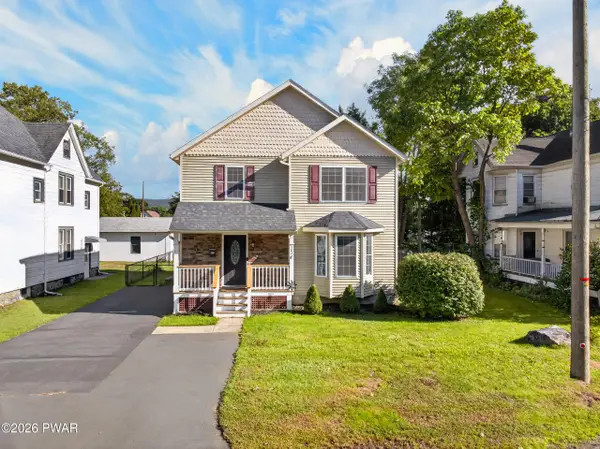 302 Avenue H, Matamoras, PA 18336