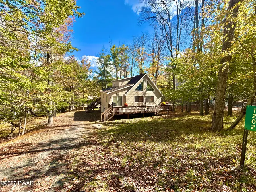 1202 Commanche Circle, Lake Ariel, PA 18436 - #2