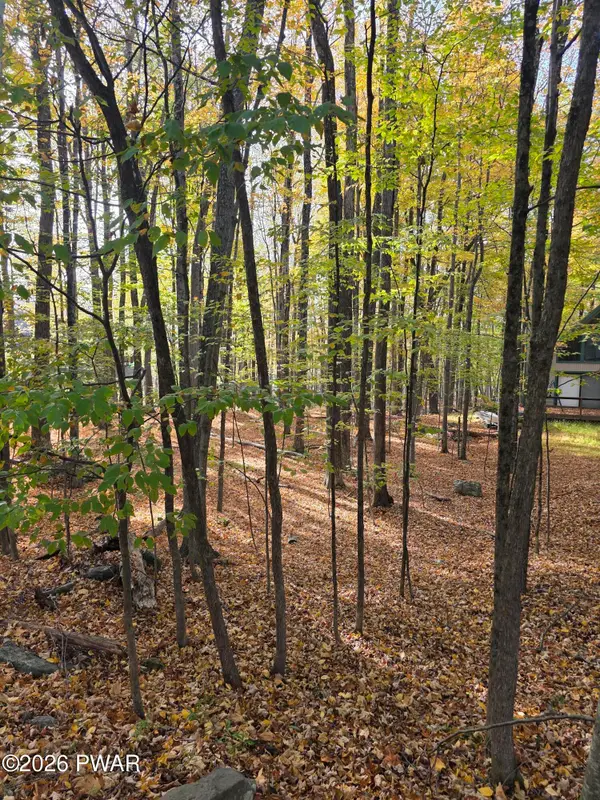 260 Chestnuthill Drive, Lake Ariel, PA 18436