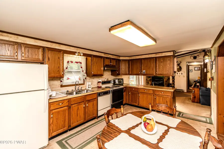 154 Myck Road, Dingmans Ferry, PA 18328 - #2