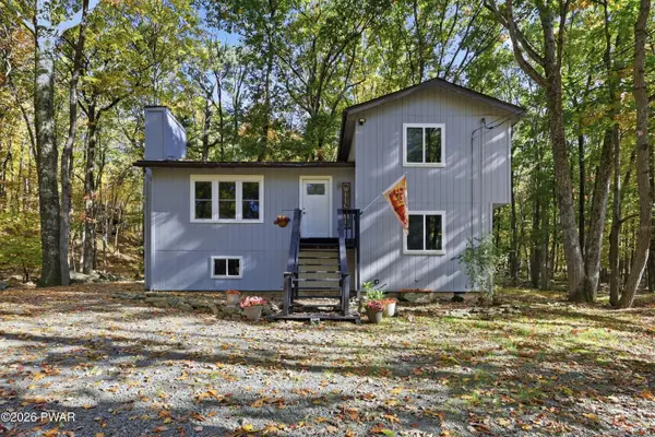 805 Pastern Court, Hawley, PA 18428