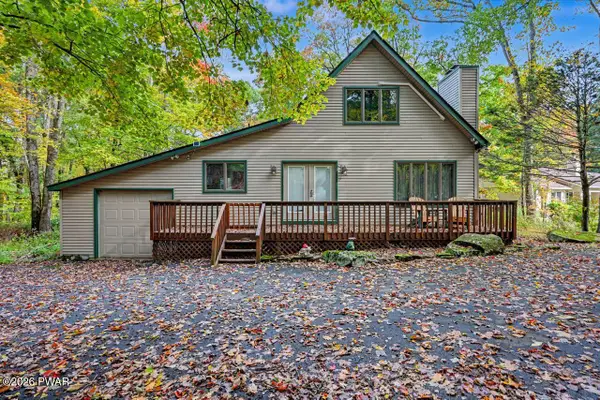 125 Basswood Drive, Hawley, PA 18428