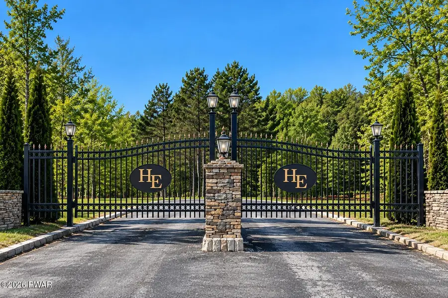 10 Vallone Way, Hawley, PA 18428 - #2