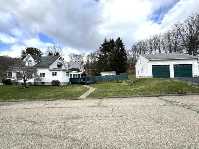 300 North Parker Street, Warren, PA 16365 - #3