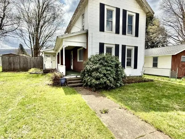 17 Vine Street, Warren, PA 16365