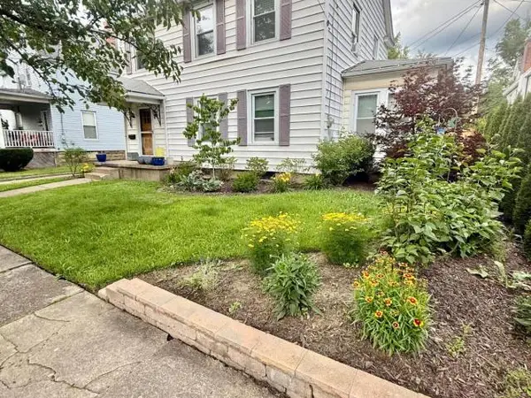 17 St Clair Street, Warren, PA 16365