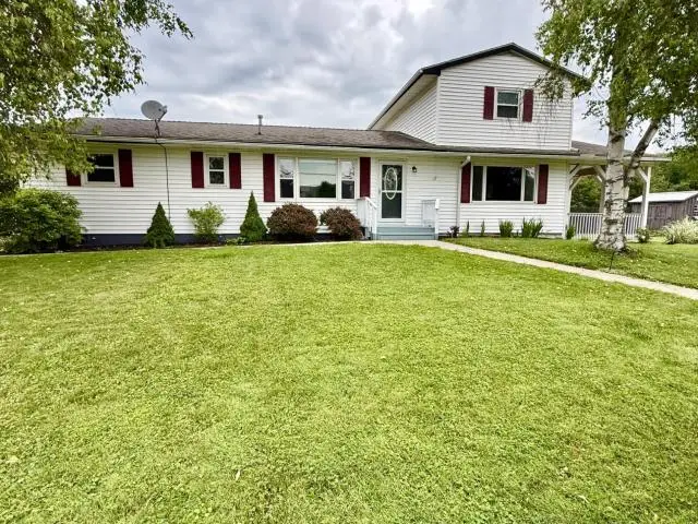 15 Gibson Street, Warren, PA 16365 - #1