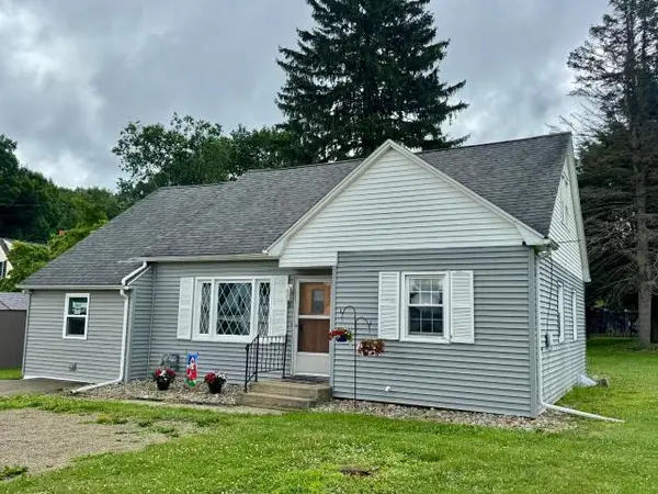 16 Averill Street, Warren, PA 16365