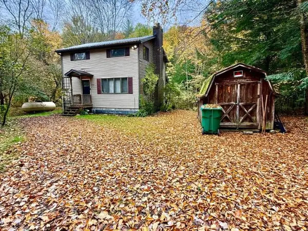 4040 Egypt Hollow Road, Russell, PA 16345