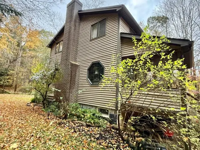 4040 Egypt Hollow Road, Russell, PA 16345 - #3