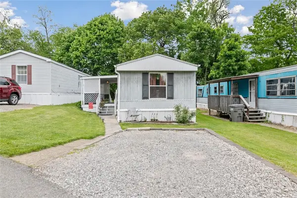 8015 Mercury Drive, Hopewell Twp, PA 15001