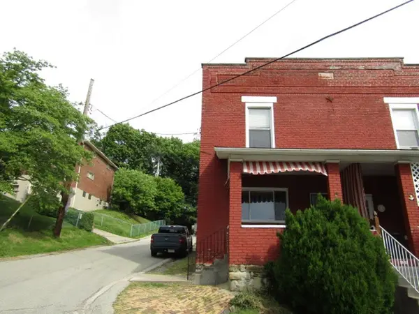 1214 1/2 3rd St, McKees Rocks, PA 15136