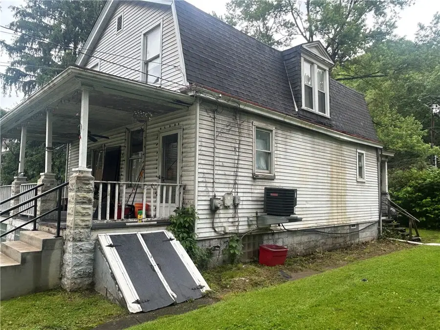 108 Leneake St, Wilkins Township, PA 15145 - Image #2