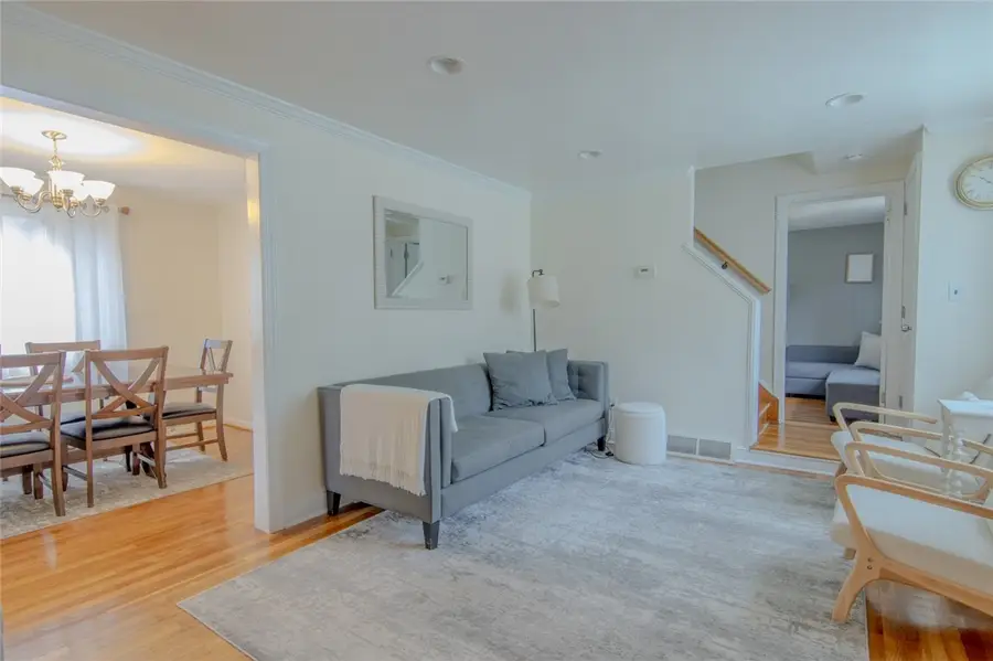 111 Lynnwood Drive, Penn Hills, PA 15235 - Image #3