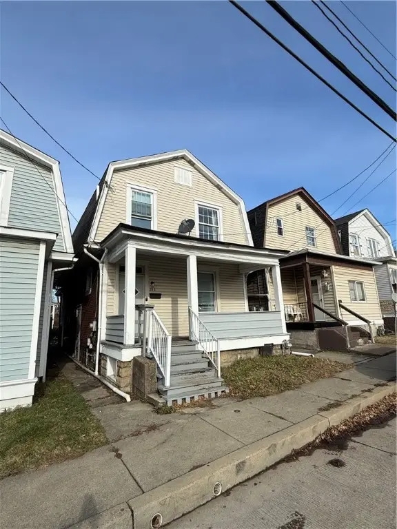 105 Locust Street, New Kensington, PA 15068 - #2