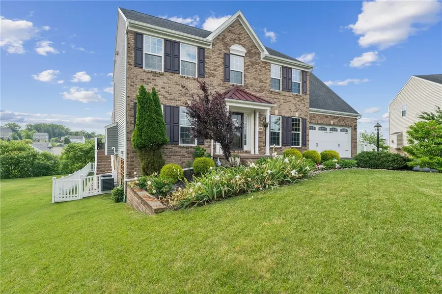 107 Vista Ct, Oakdale, PA 15071 - Image #2