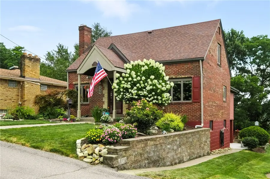 30 Colecrest St, Collier Township, PA 15106 - Image #3