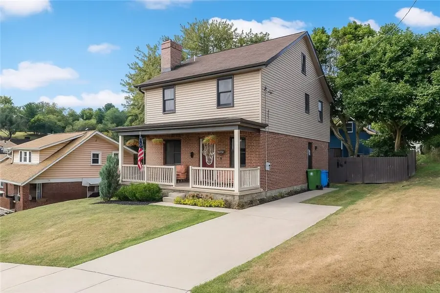 1300 Martha St, Castle Shannon, PA 15234 - Image #2