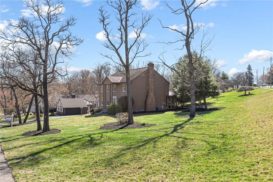 1552 Ingomar Heights Rd, Franklin Park, PA 15237 - #1