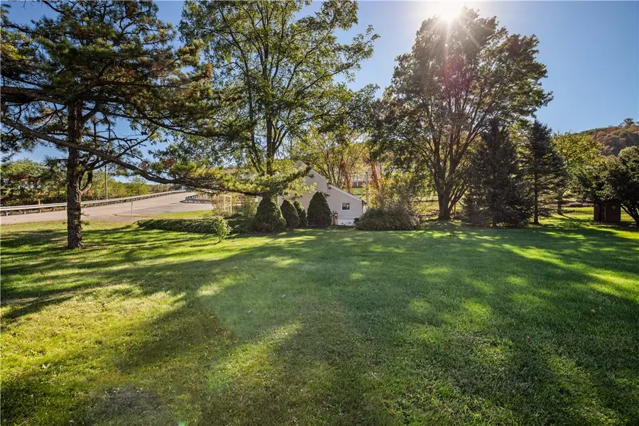 154 Findley St, New Baltimore, PA 15553 - Image #3