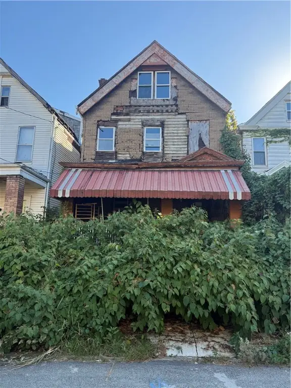 852 Inwood St, Pittsburgh, PA 15208