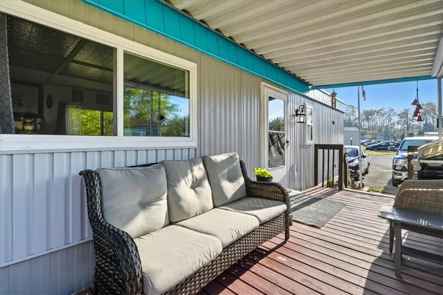 774 Galaxy Dr, Collinsburg, PA 15089 - Image #2